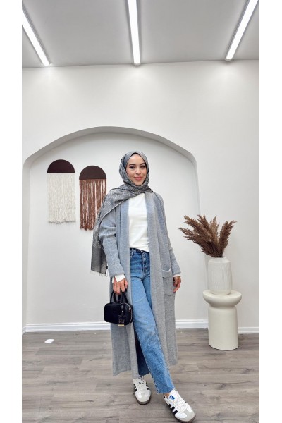 Kolları Katlı Cepli Hırka